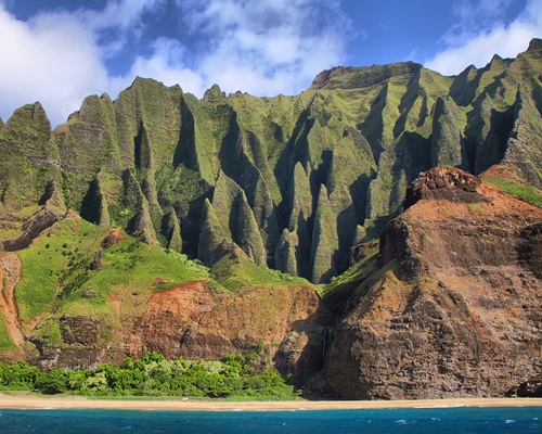 Na Pali cliffs, Kauai, Hawaii Na Pali cliffs, Kauai, Hawaii
