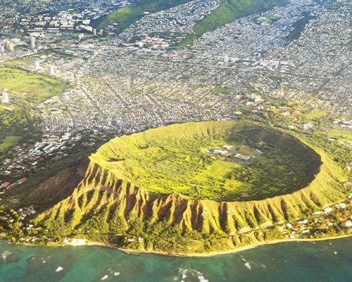 Diamond Head volcano, Oahu, Hawaii Diamond Head volcano, Oahu, Hawaii