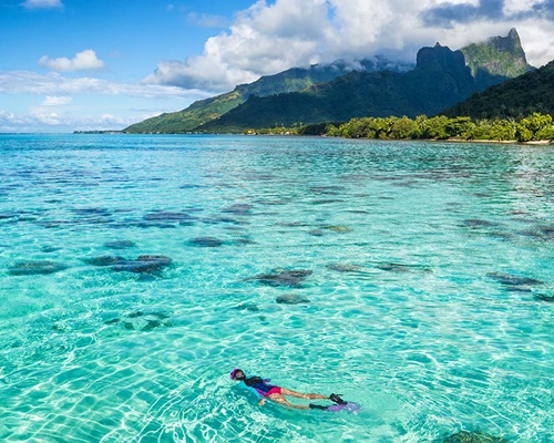 Moorea, Tahiti’s sister island Moorea, Tahiti's sister island