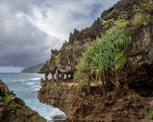 Rurutu, an enigmatic island in the heart of the Austral Islands Rurutu, an enigmatic island in the heart of the Austral Islands